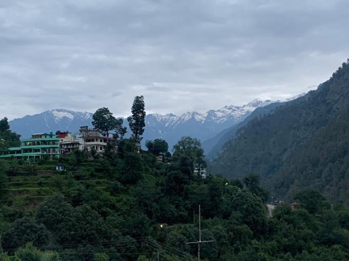 Hotel Badrinath Exterior photo