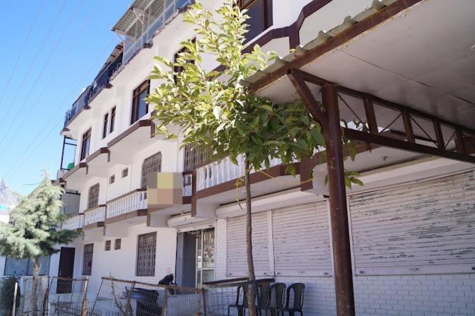 Hotel Badrinath Exterior photo