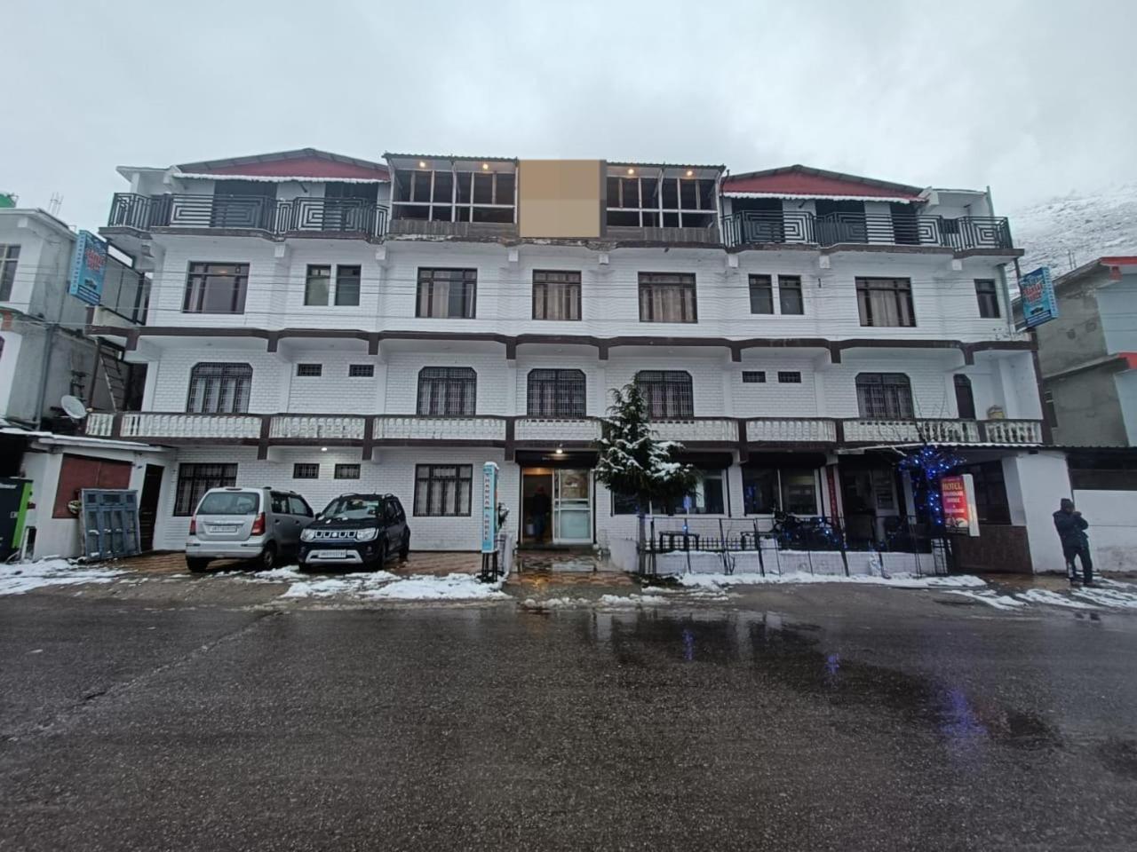 Hotel Badrinath Exterior photo